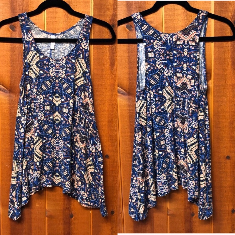 💙Funky Xhilaration Tank